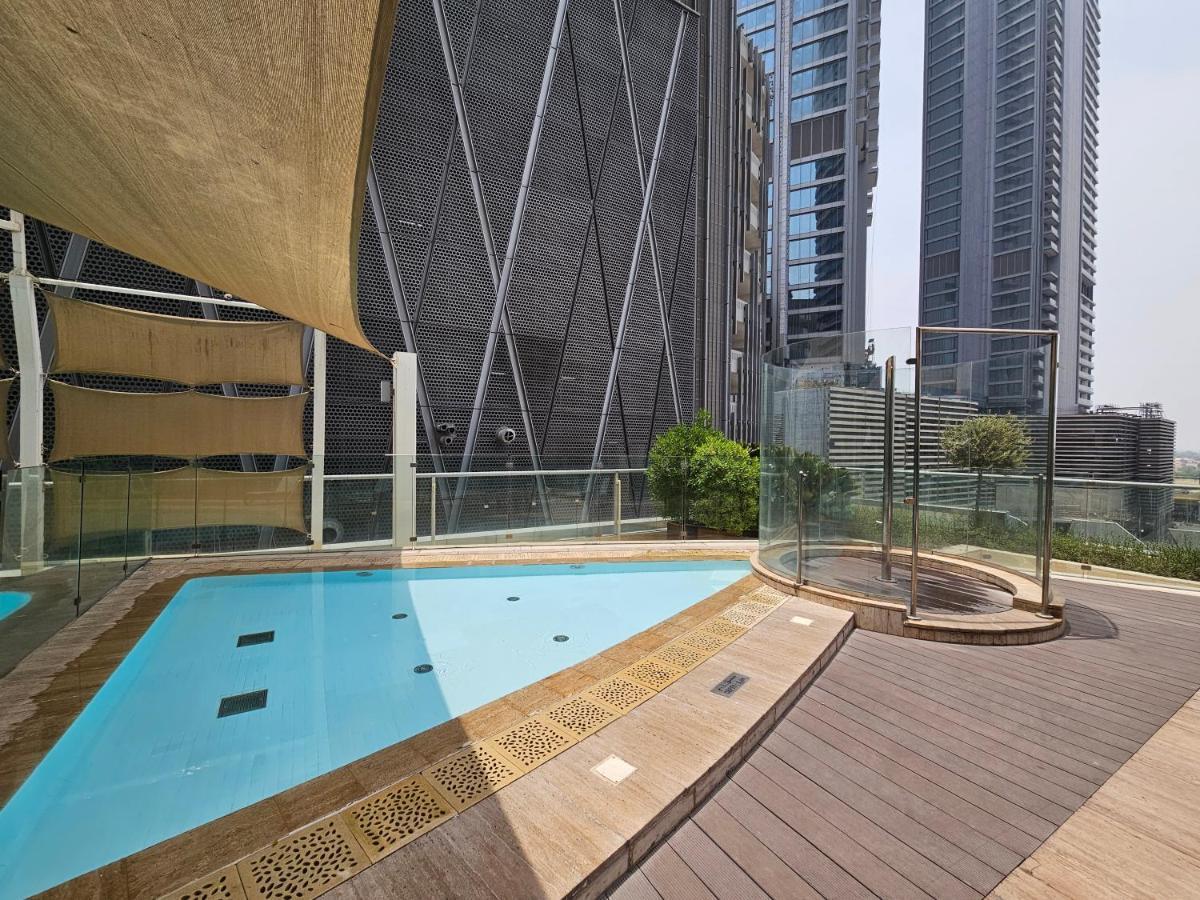 Vacay Lettings - Damac Maison Signature Tower Daire Dubai