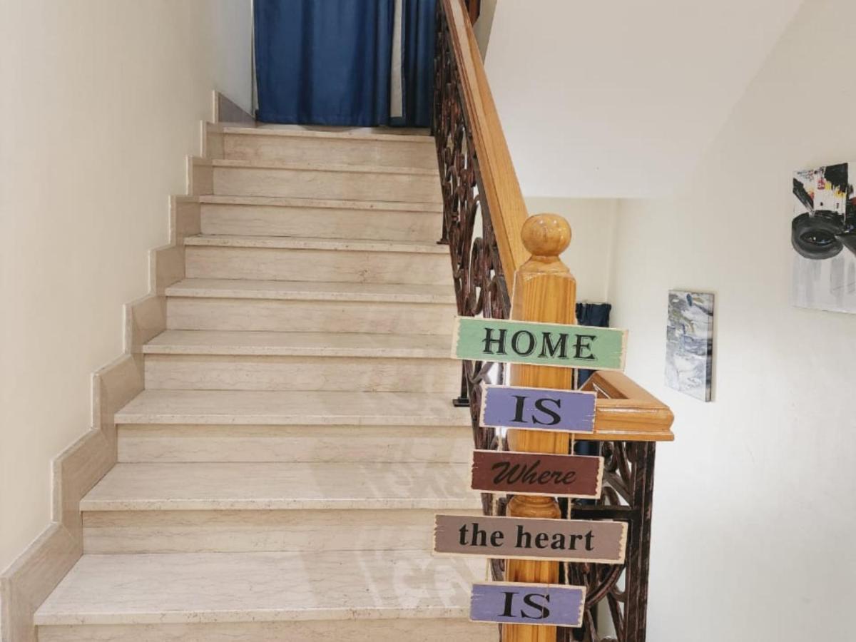Homestay #3 Near Burj Al A-rab *