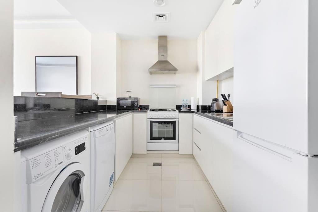 Apartment Stonetree - Furnished 1br In Celestia B