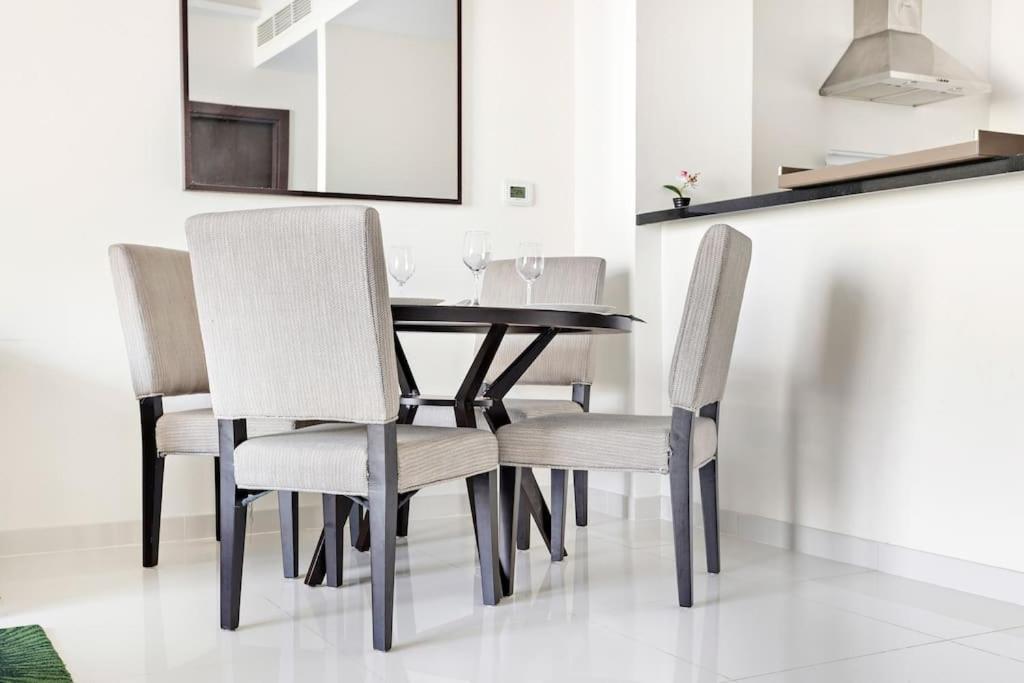 Stonetree - Furnished 1br In Celestia B Apartment