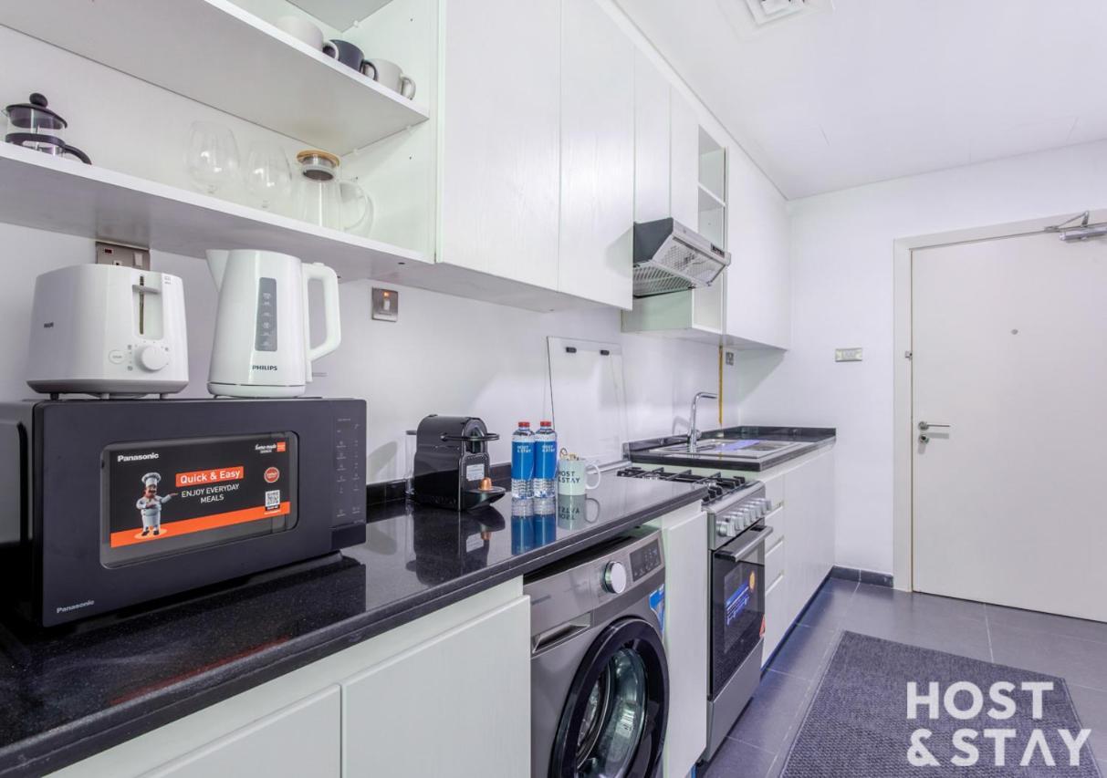 In Loreto 1a, Damac Hills - Host & Daire Dubai