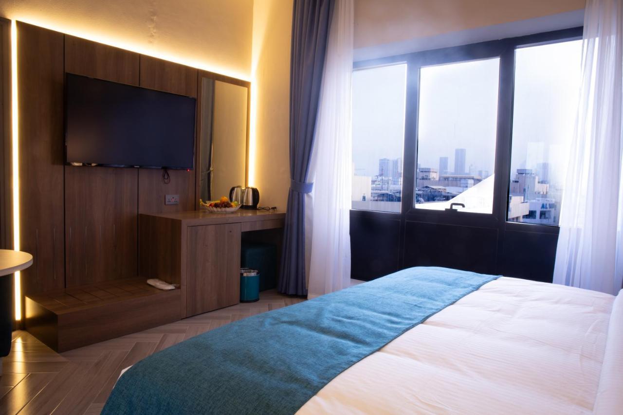 Hotel Six Seasons 3*