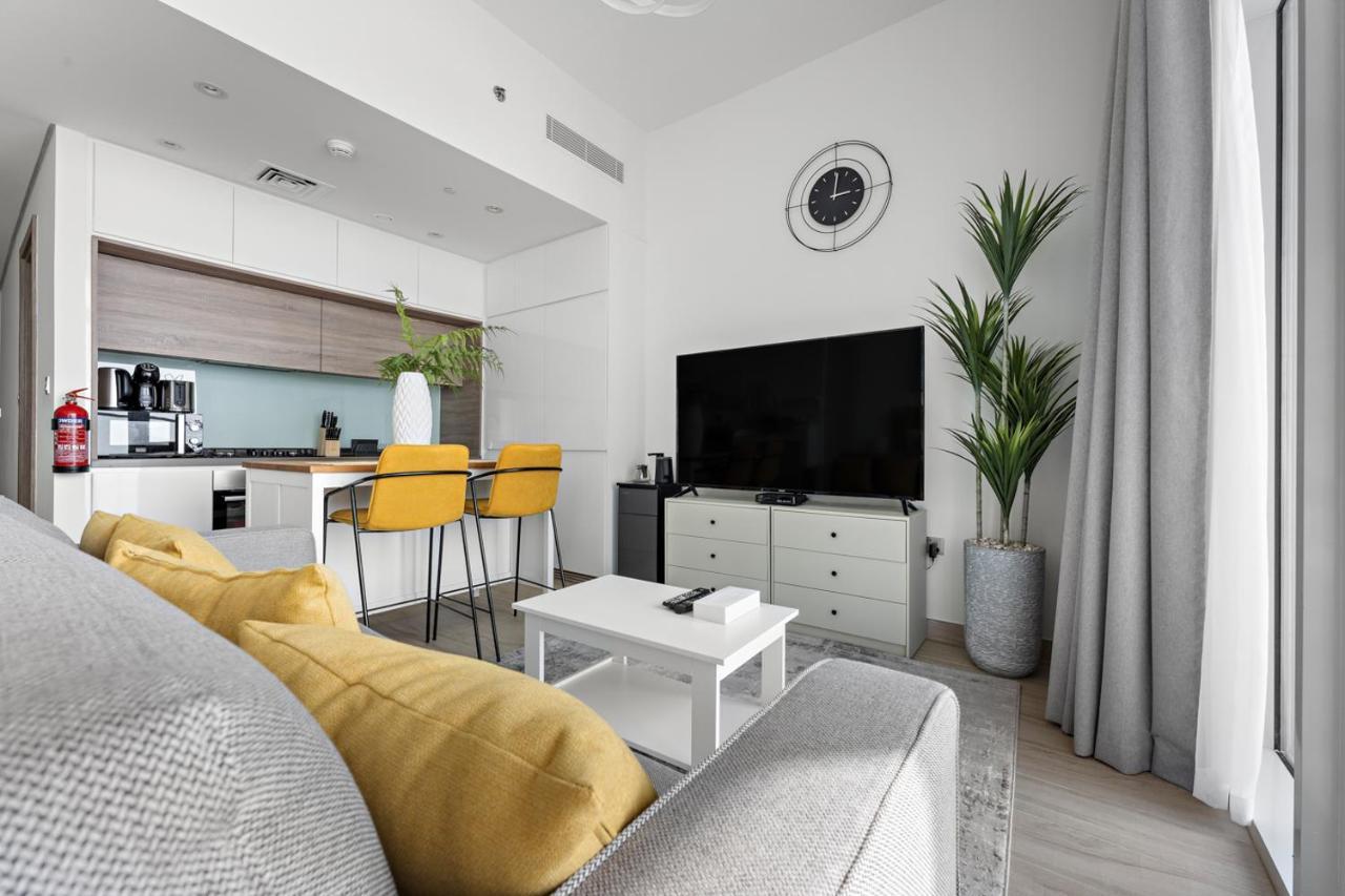 Stonetree - Rate In Marina Dubai