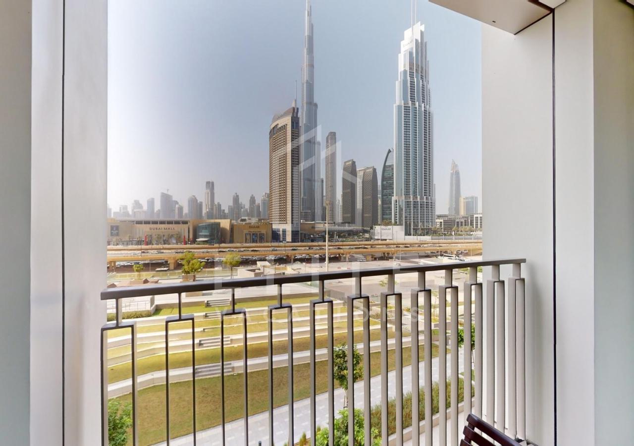 Mall Connected 2 Bed Full Burj Khalifa Views Dubai