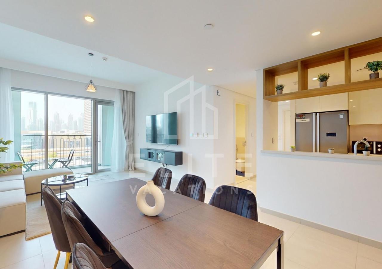 Mall Connected 2 Bed Full Burj Khalifa Views Apartment *