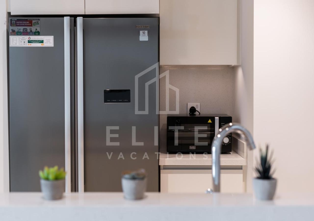 Apartment Mall Connected 2 Bed Full Burj Khalifa Views *
