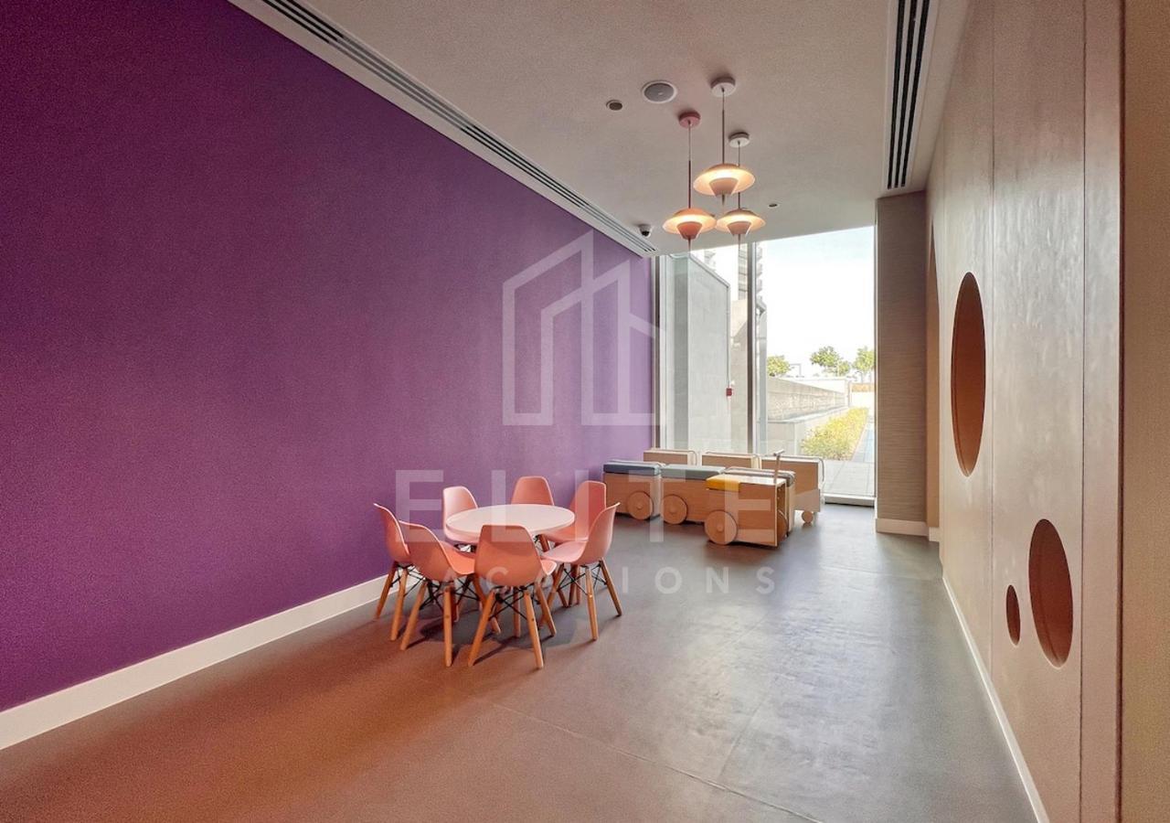 Mall Connected 2 Bed Full Burj Khalifa Views *