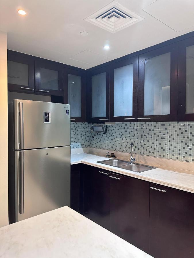 The Castle - Ubora Tower, Business Bay, Burj Khalifa View Apartment