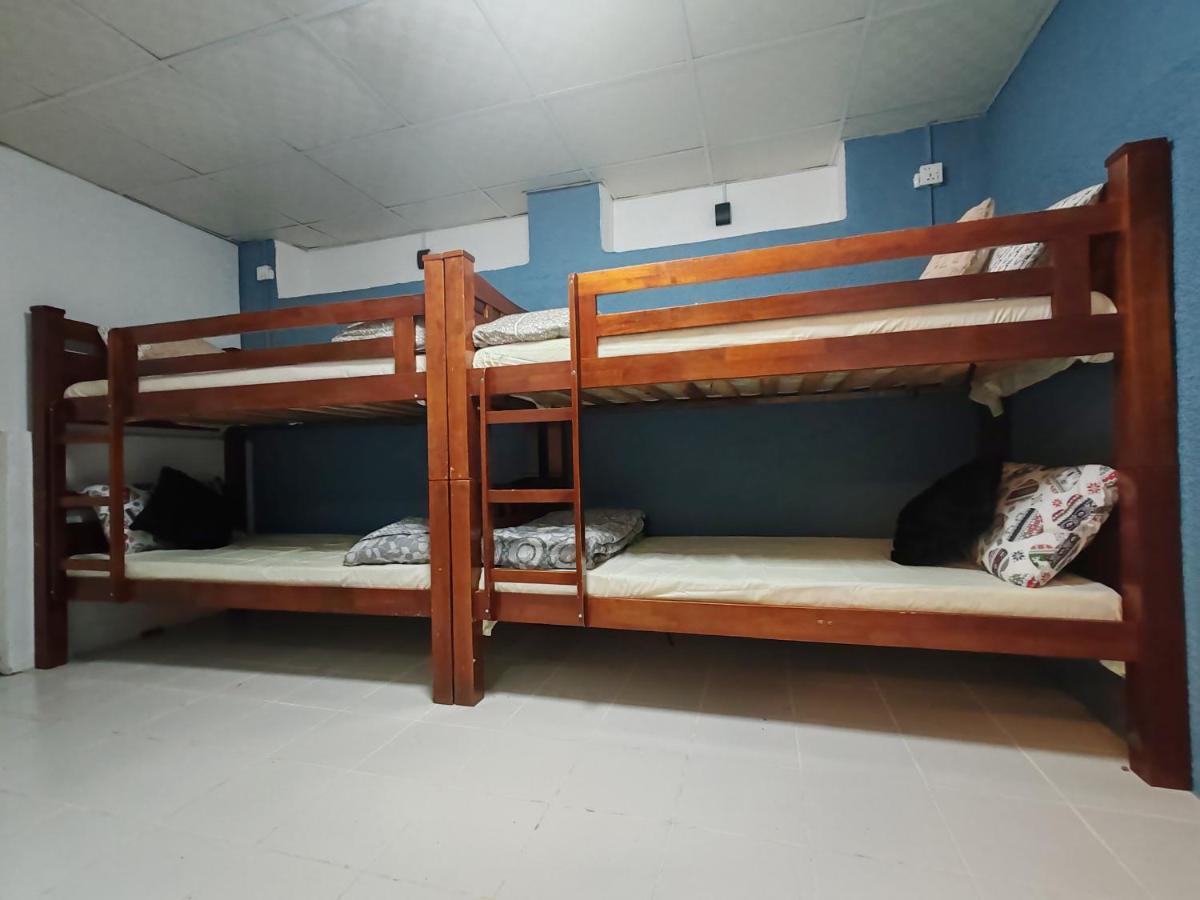 Qamar Deira Hostel Dubai