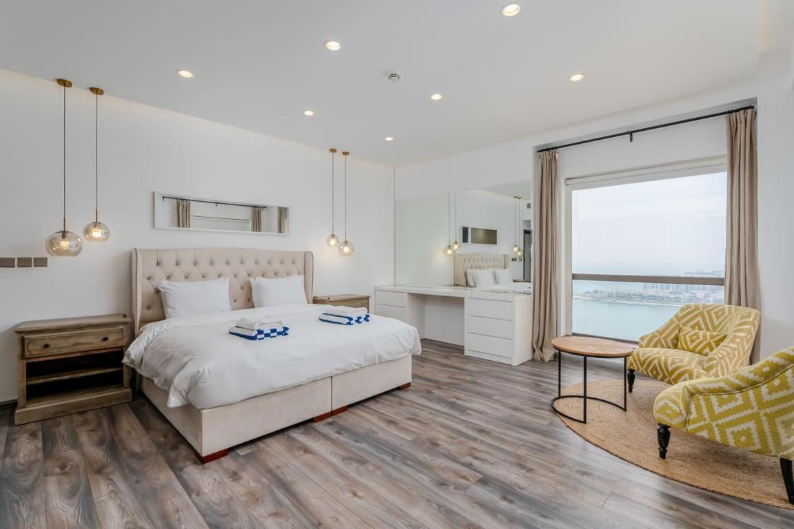 Jbr Bahar Views 4 Beds Apartment *