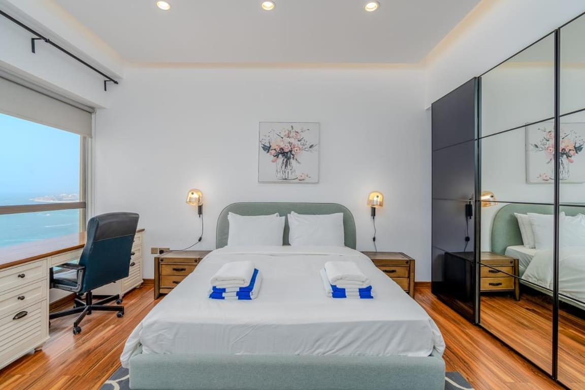 Apartment Jbr Bahar Views 4 Beds Dubai