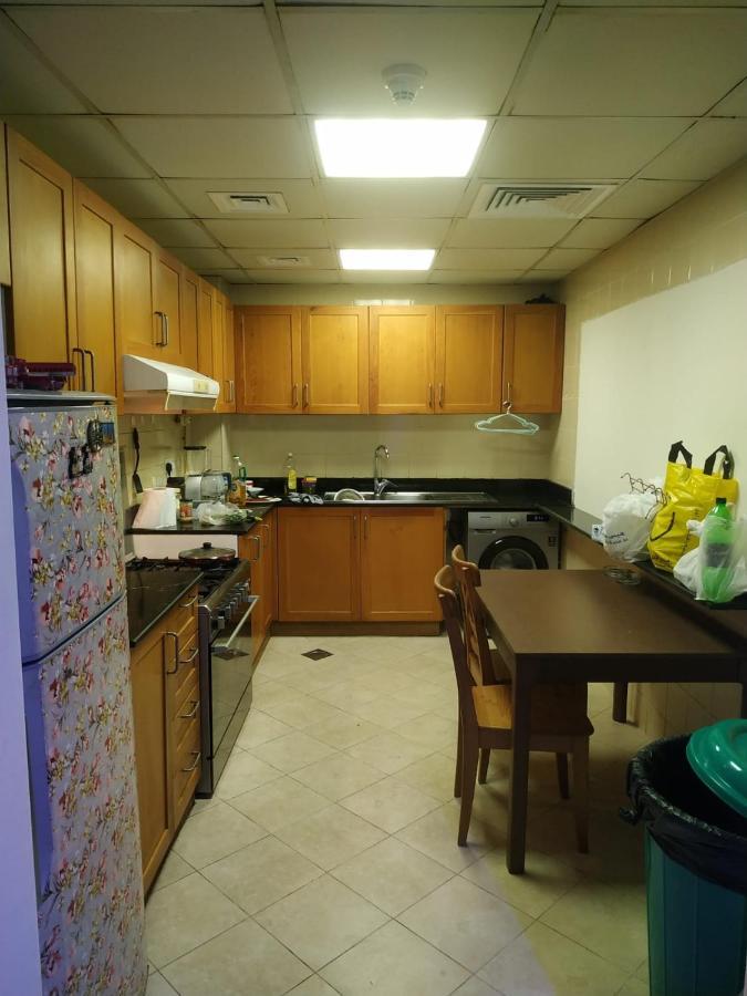 Hostel Ruby Star F 4 R 2-3 Dubai