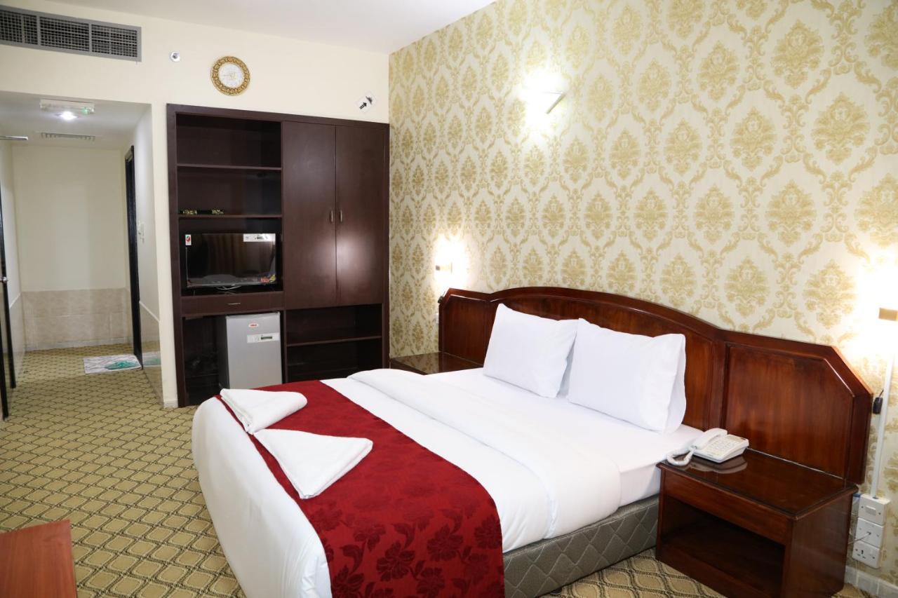Sky Iconic Otel Dubai