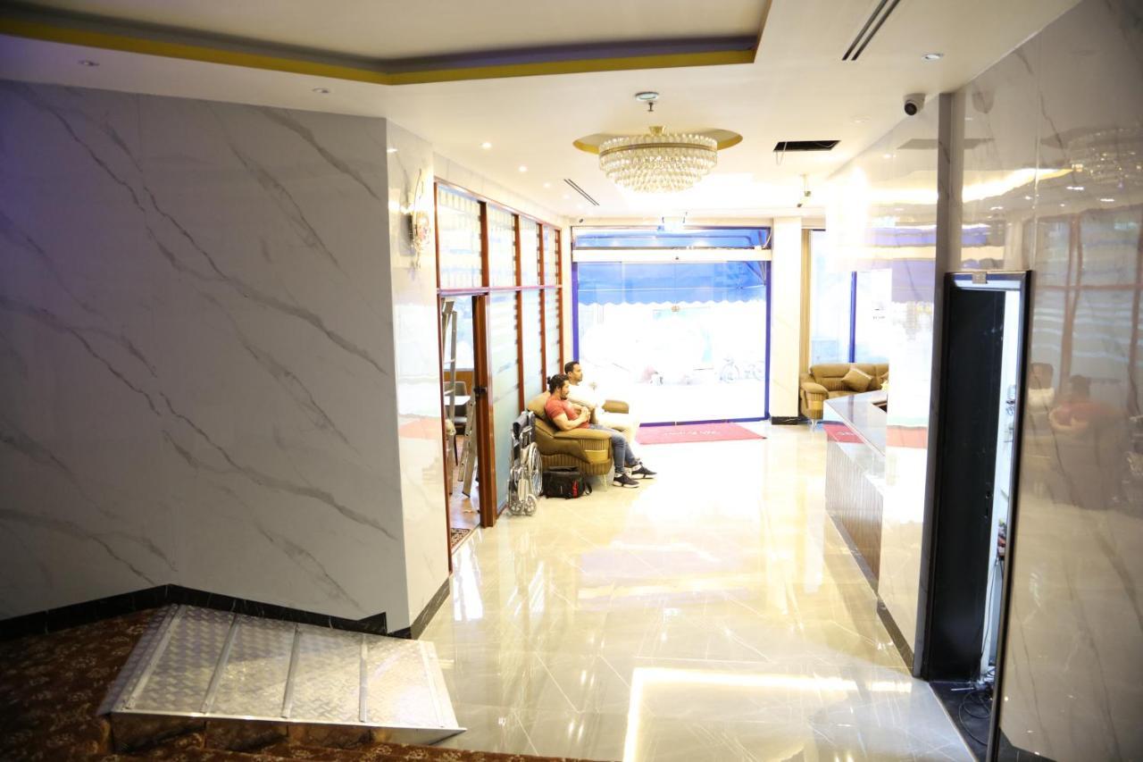 Sky Iconic Otel