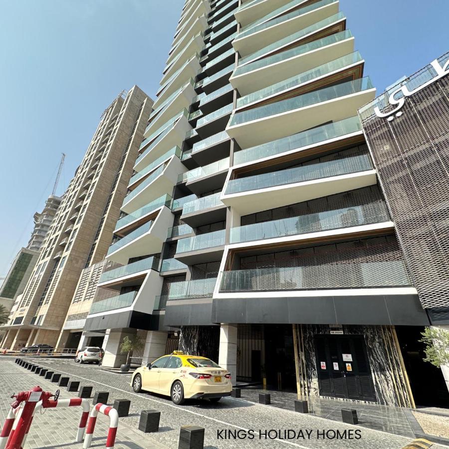 Binghatti Canal , Burj Khalifa View With Private Jacuzzi And Cinema Screen ,kings Apartamento