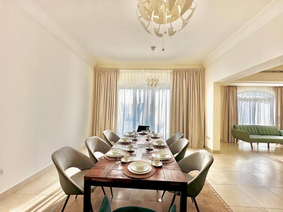 Golf Facing 5bedroom In Novelia Village *