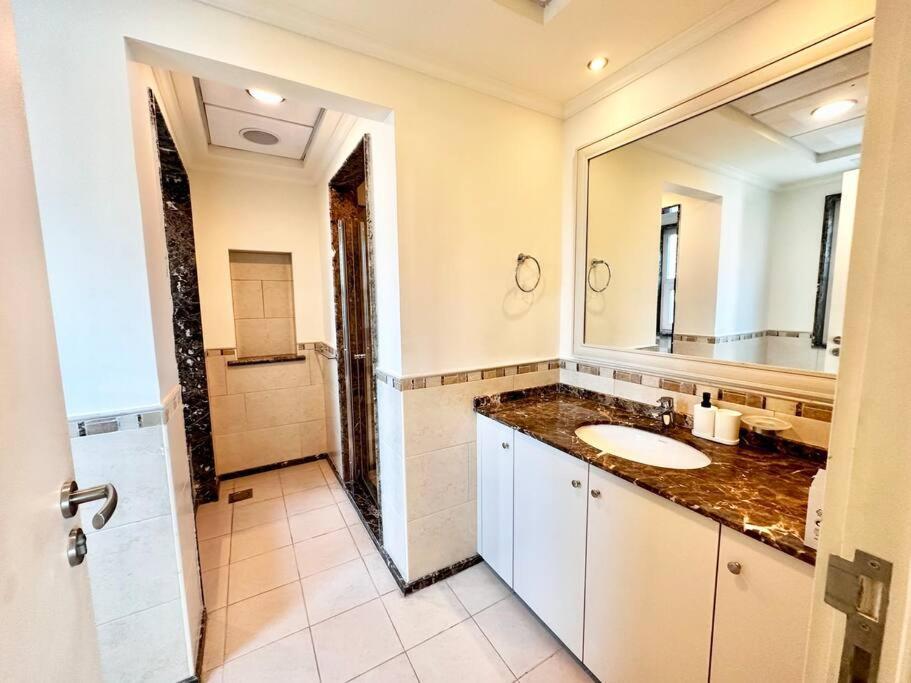 Villa Golf Facing 5bedroom In Novelia Village Dubai