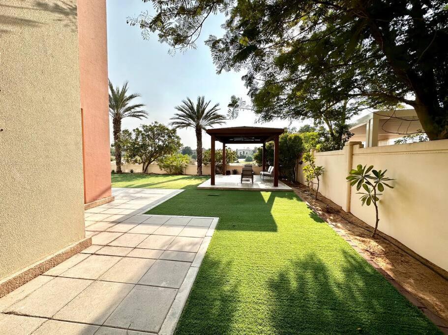 Golf Facing 5bedroom In Novelia Village Villa