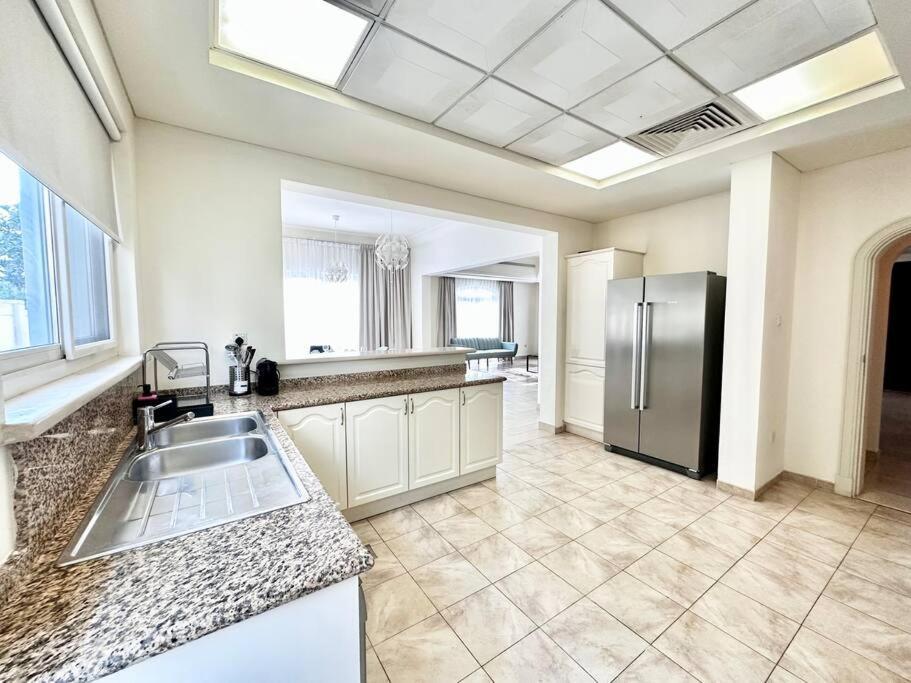 Golf Facing 5bedroom In Novelia Village Villa *
