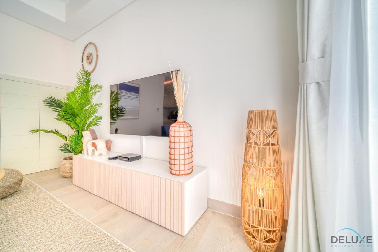 Daire Peaceful 3br Townhouse At Damac Hills 2, Dubailand By Deluxe Homes Dubai