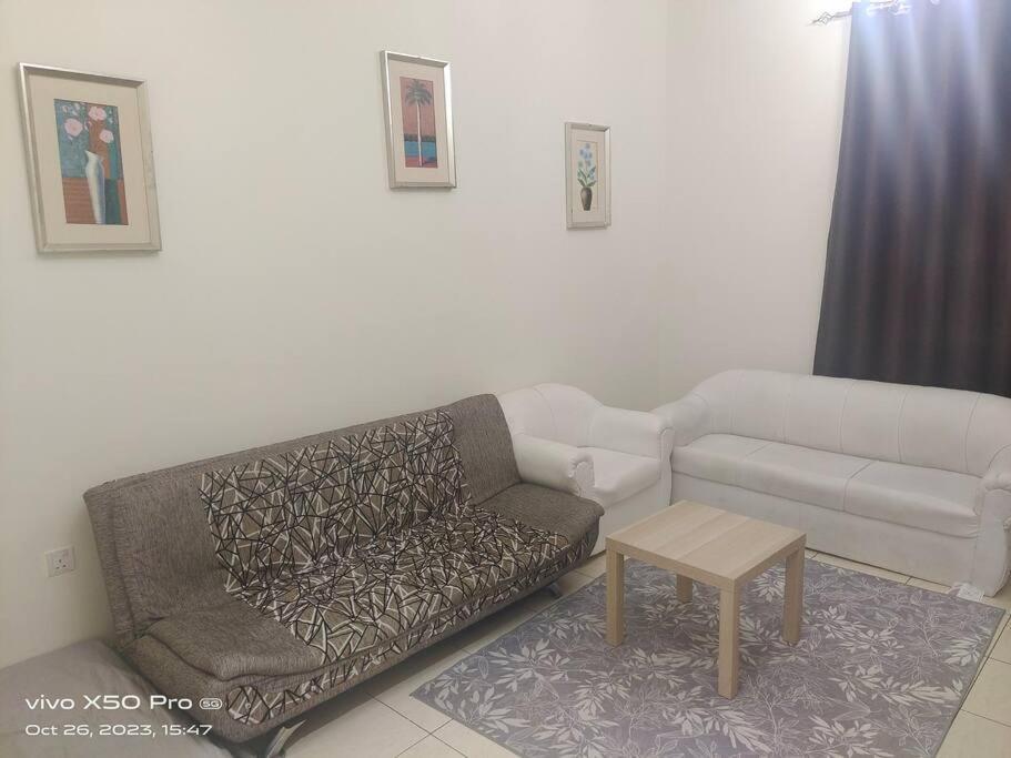 Amazing 1br Apt At Silicon Oasis For Family Apartment