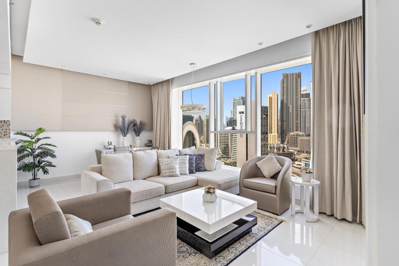 Daire 1br With A Sofa Bed, Pool, Gym & Burj Khalifa View