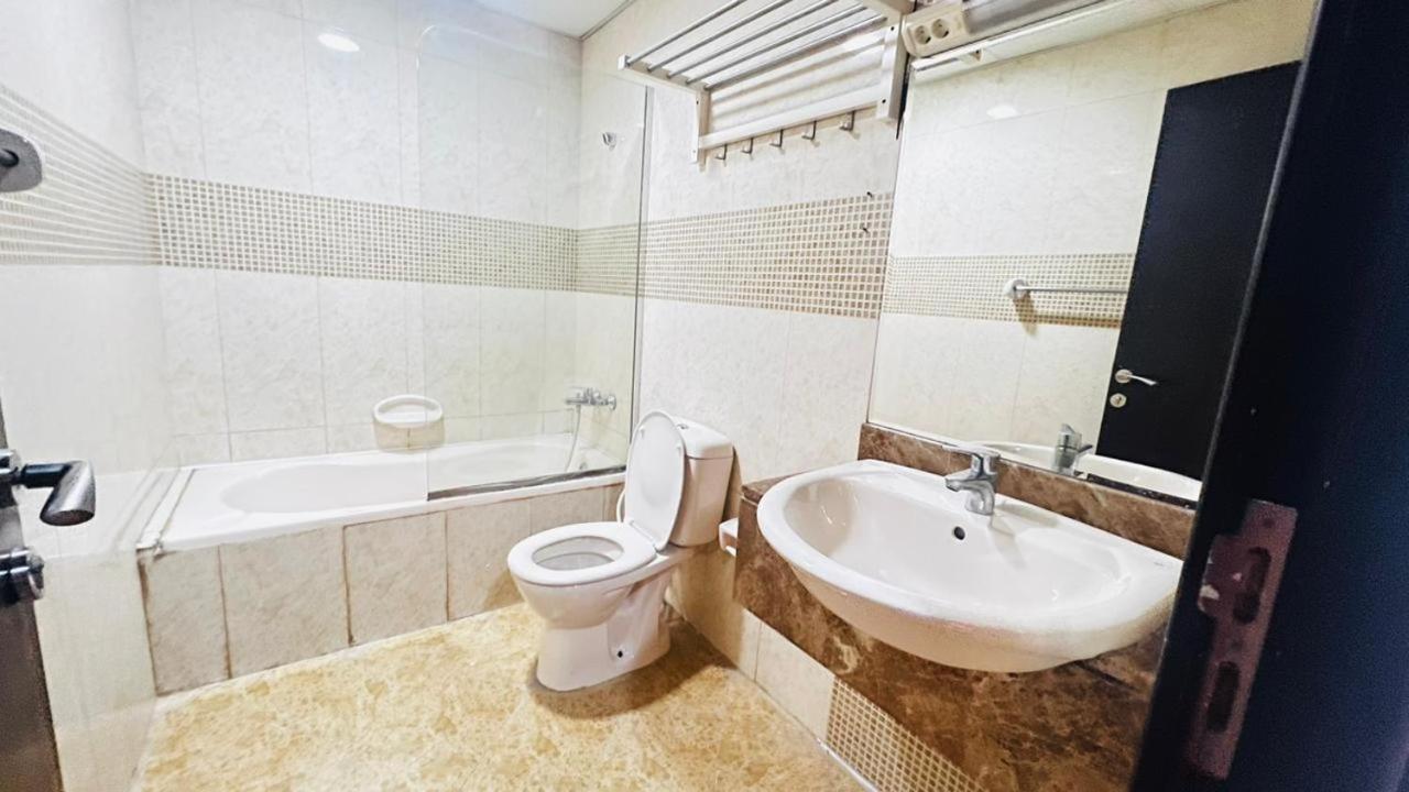 Homestay Traveller Partition In Al Barsha 1 Near Metro