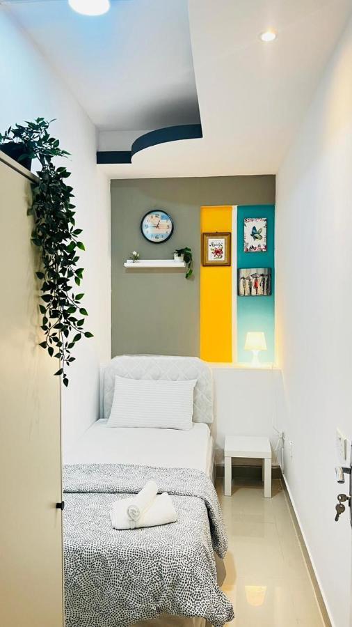 Glamorous Partition In Barsha 1 Near Metro * Dubai