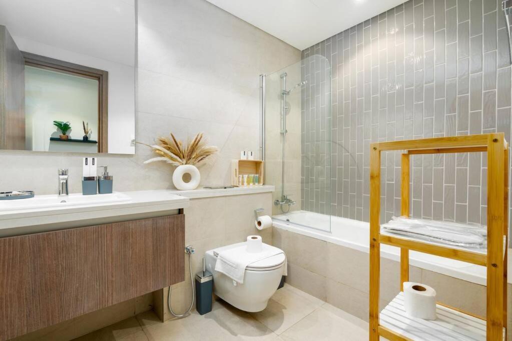 3 Bedrooms In Tilal Al Ghaf *
