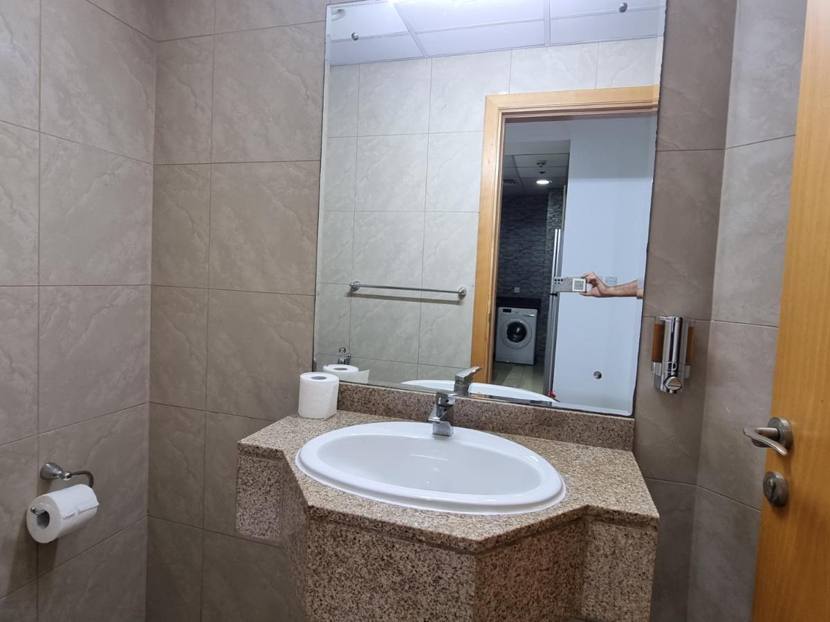 Granada Marina Crown Daire *