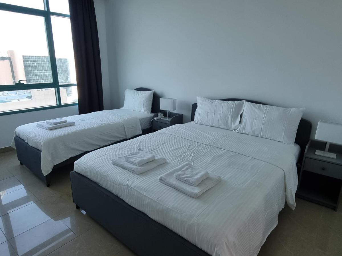Granada Marina Crown * Dubai