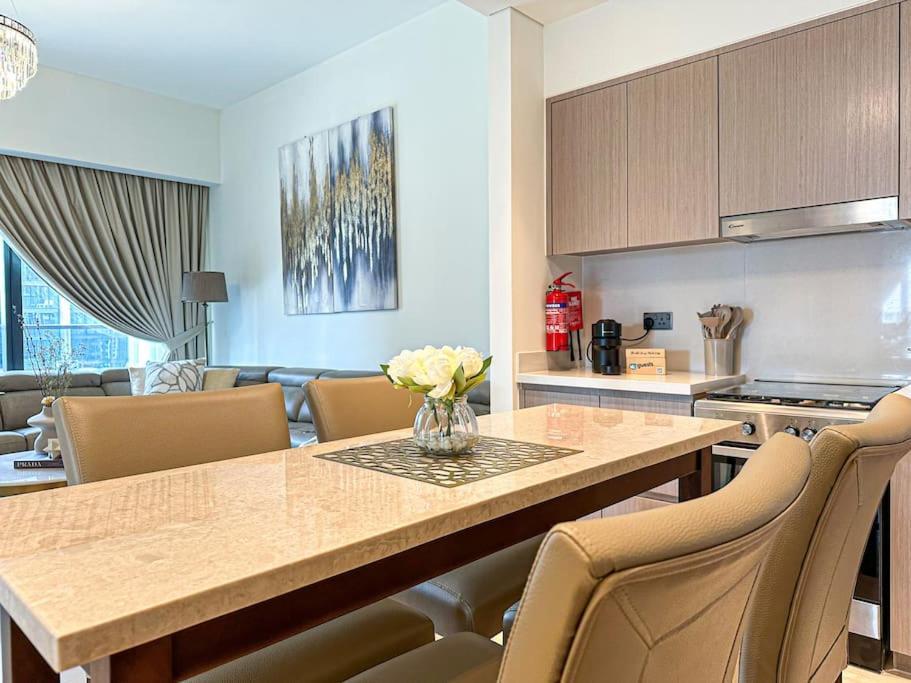 Higuests - Beautiful 2br On 35th Floor With Amazing City View