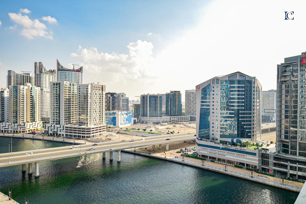 Luxury Escapes - Damac Maison Prive - Canal View Apts - Near Mall Apartment *
