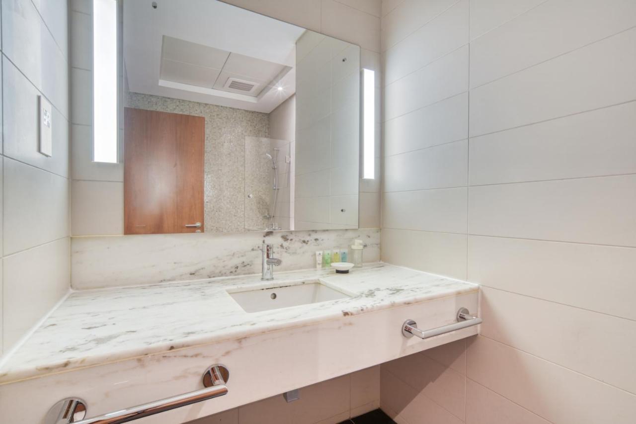 Apartment Park Towers, View - Difc - Mint Dubai