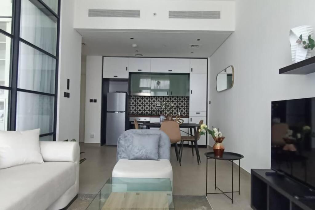 18 Bricks Two Bedroom Collective 2.0-1002 Apartment