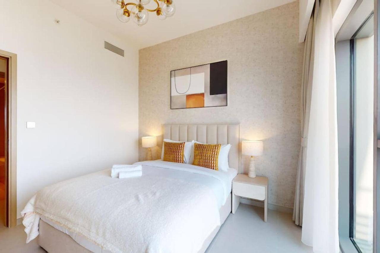 Apartment Burj Royale - Elegant Two Bedroom Dubai