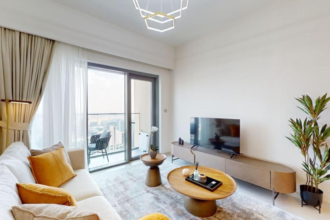 Apartment Burj Royale - Elegant Two Bedroom Dubai