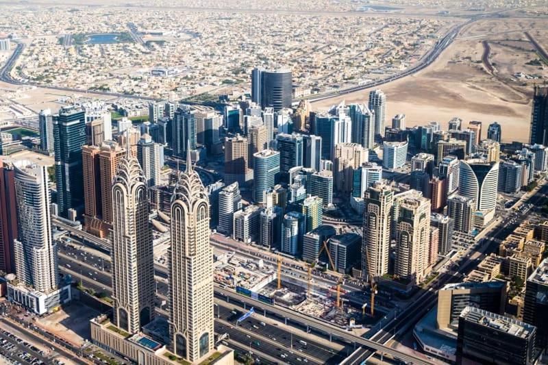 Cityview Partition With Balcony In Tecom Homestay Dubai