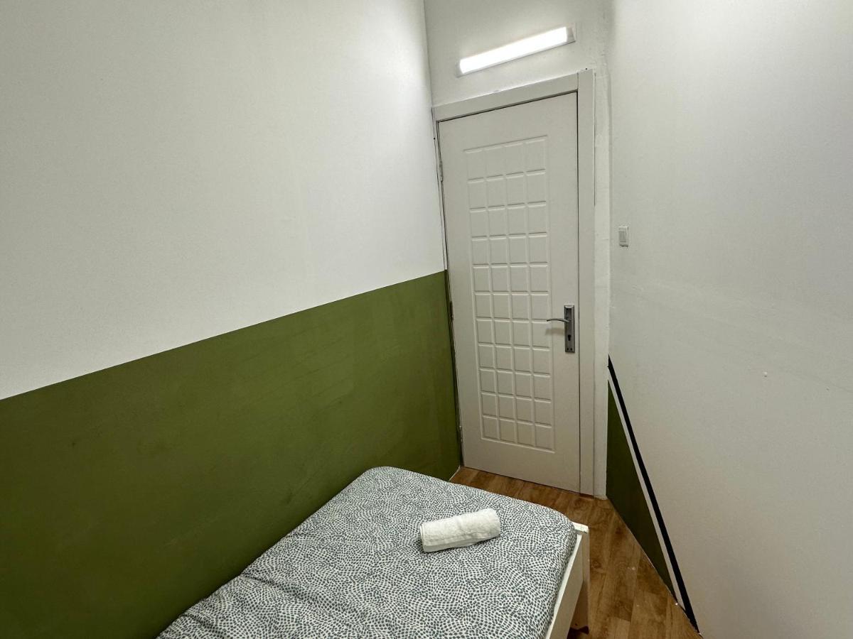 Homestay Bachelor Partition In Tecom Near Internet Metro *