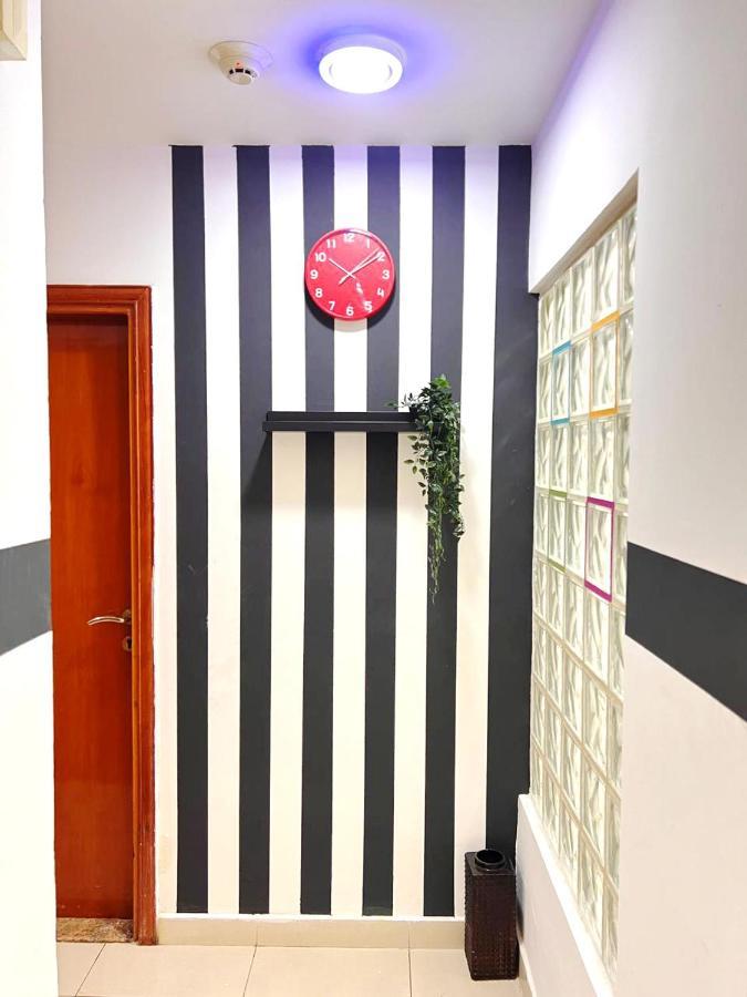 Bachelor Partition In Tecom Near Internet Metro