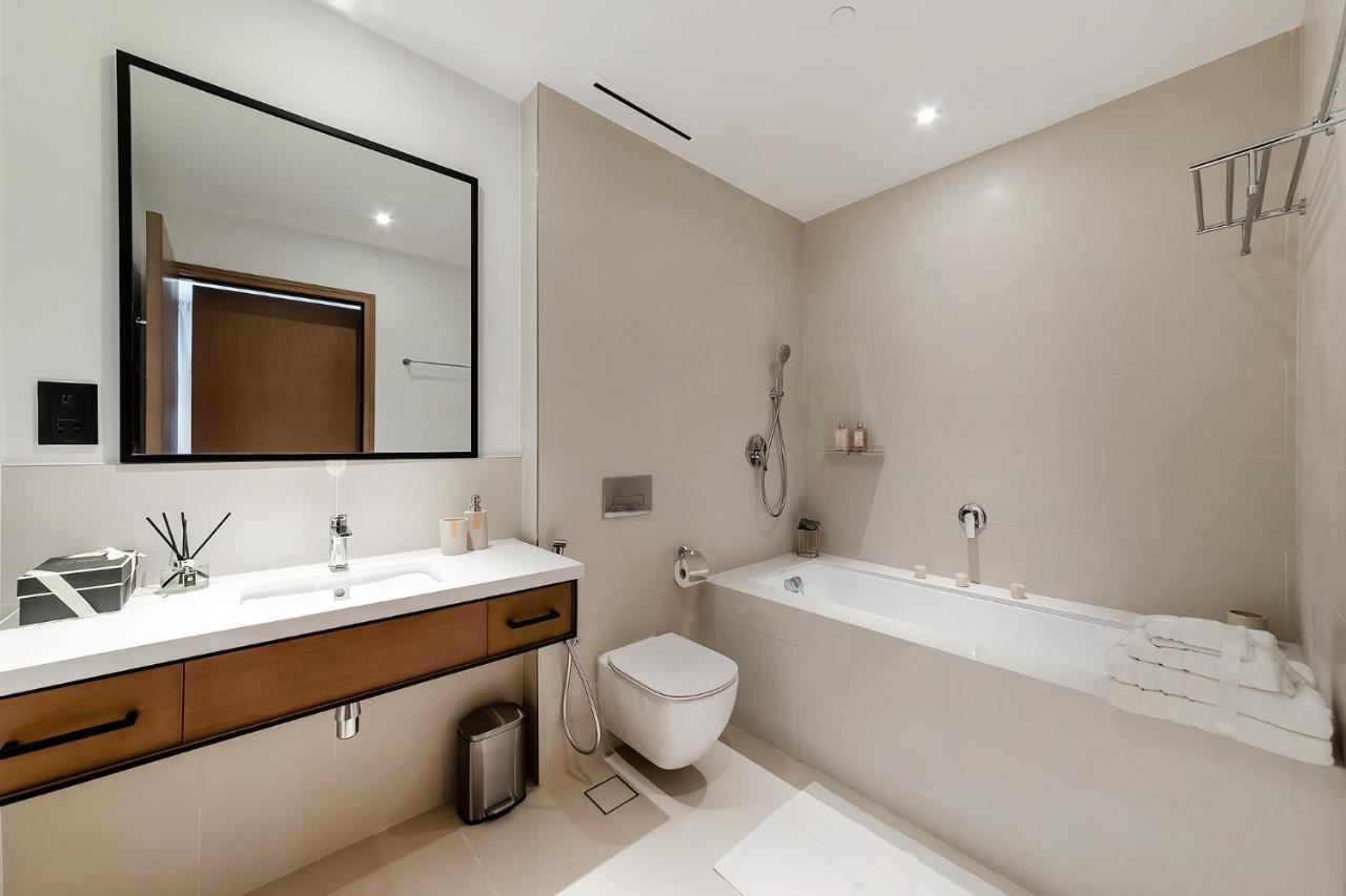 Luxurious 2br With Panoramic Marina View Apartment Dubai