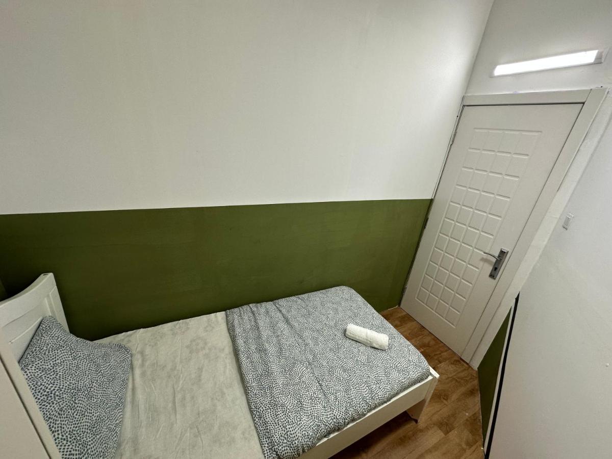 Bachelor Partition In Tecom Near Internet Metro Homestay *