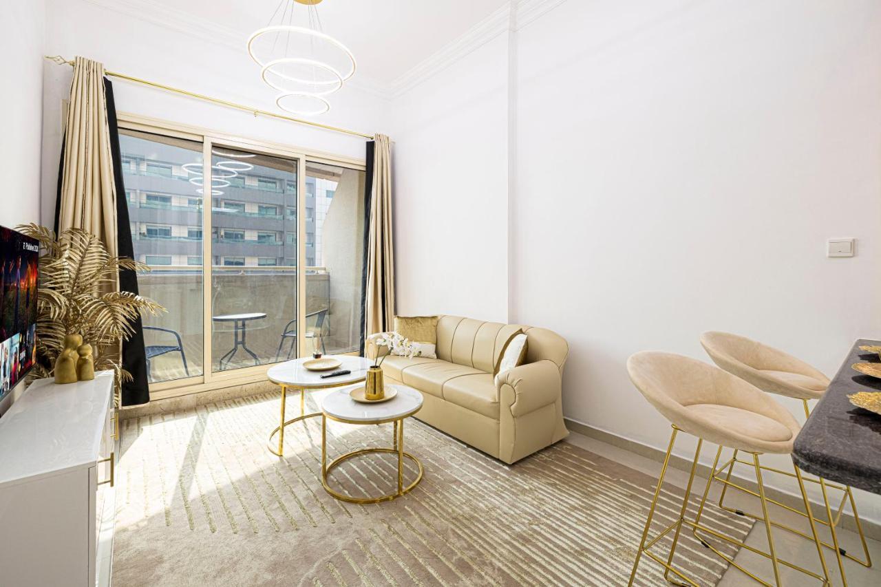 Luxury 1 Bedroom On Marina Walk * Dubai