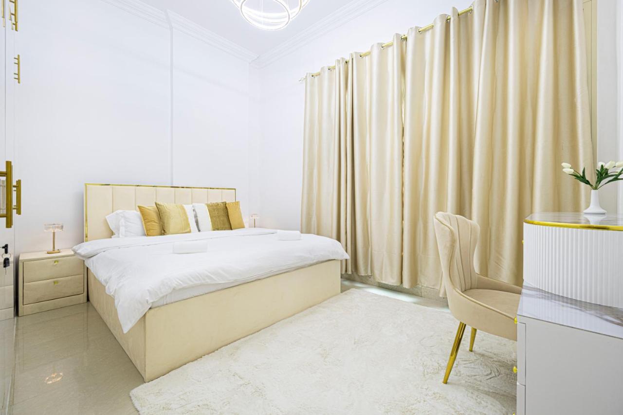 Luxury 1 Bedroom On Marina Walk * Dubai