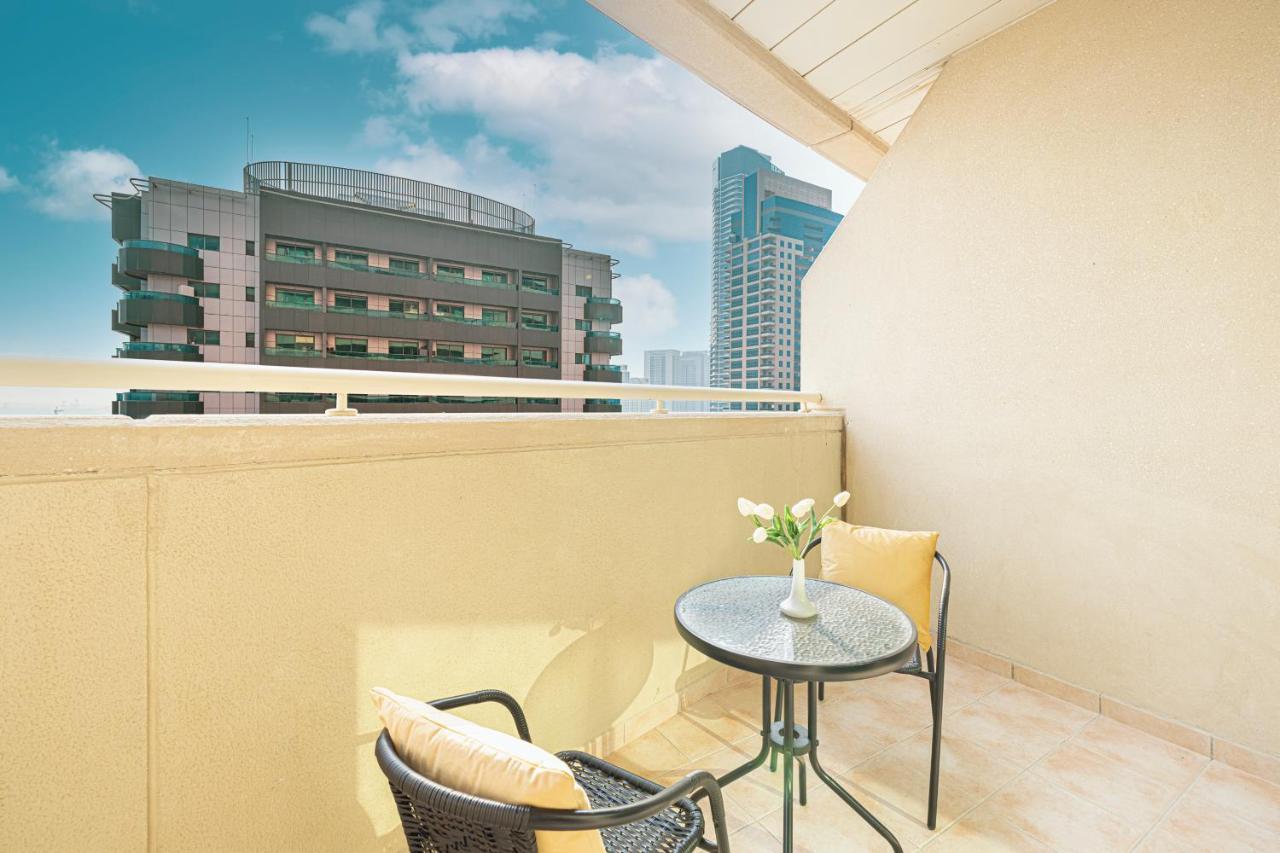 Daire Luxury 1 Bedroom On Marina Walk Dubai