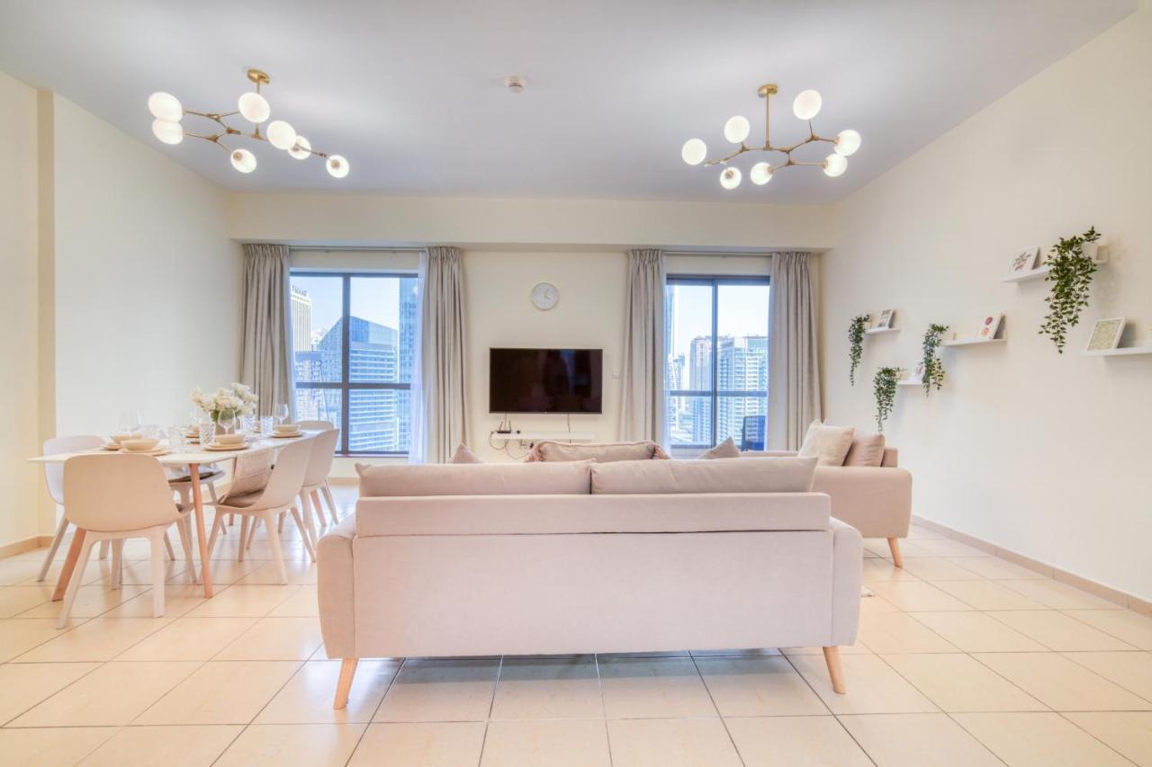 Rimal 1 - Jumeirah - Mint Apartment Dubai