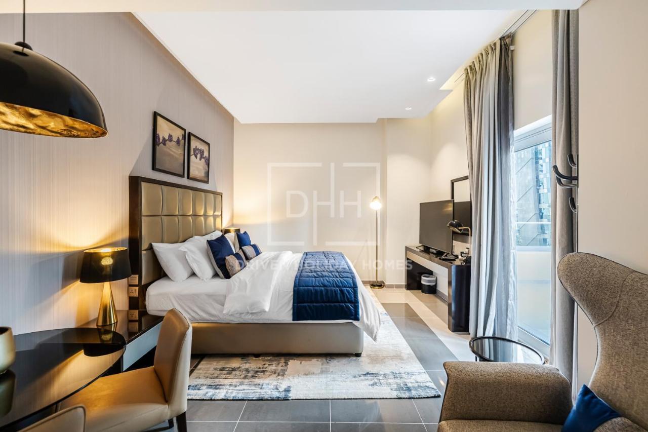 Modern Majestine Business Bay Apartment *