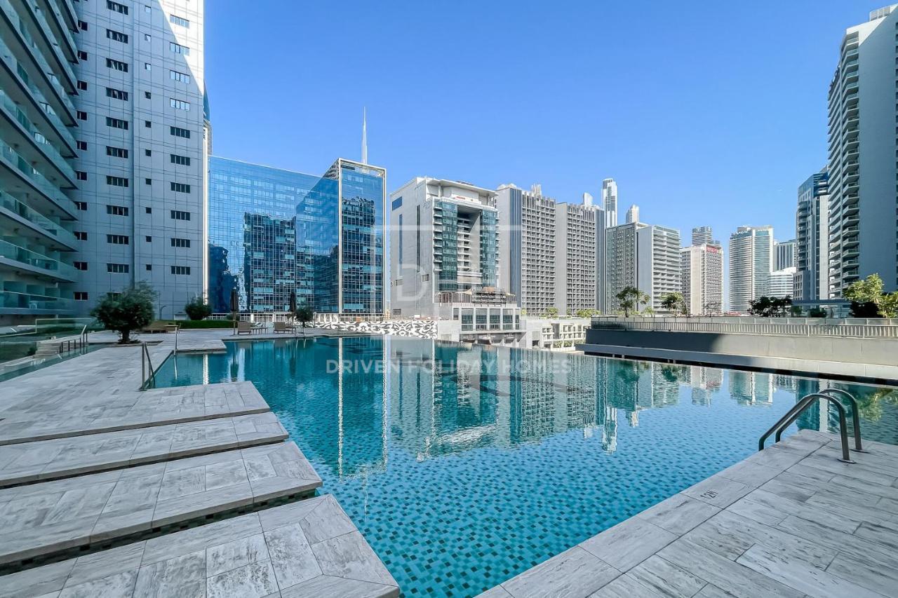 Modern Majestine Business Bay Apartment *