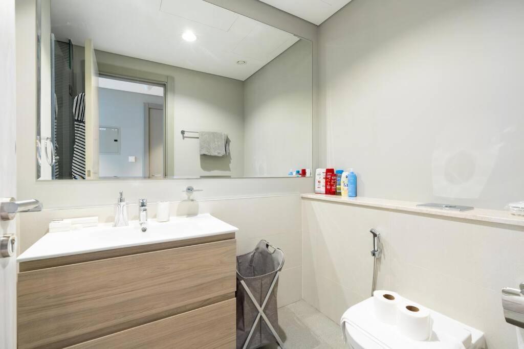 1 Bedroom In Zada Tower - Business Bay - Apartamento