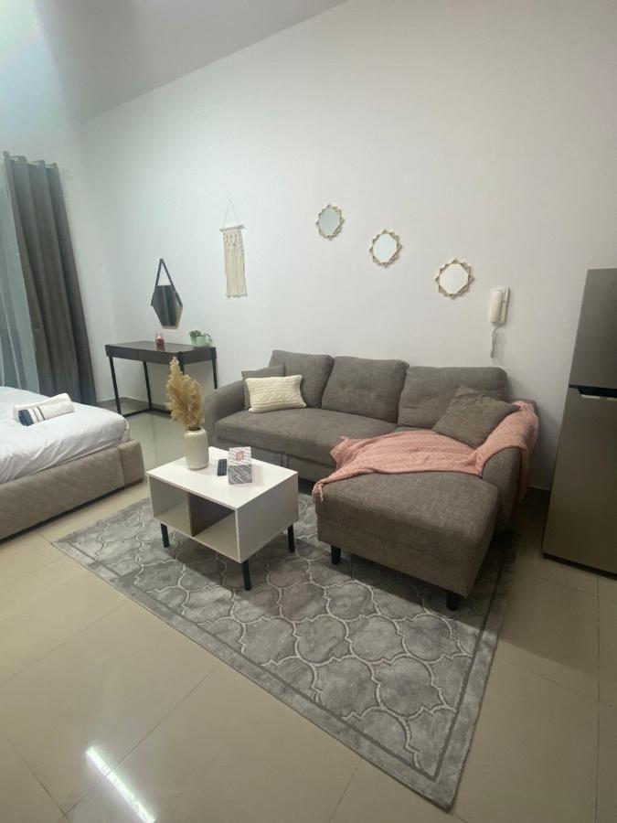 Spacious In Marina With Balcony Dubai